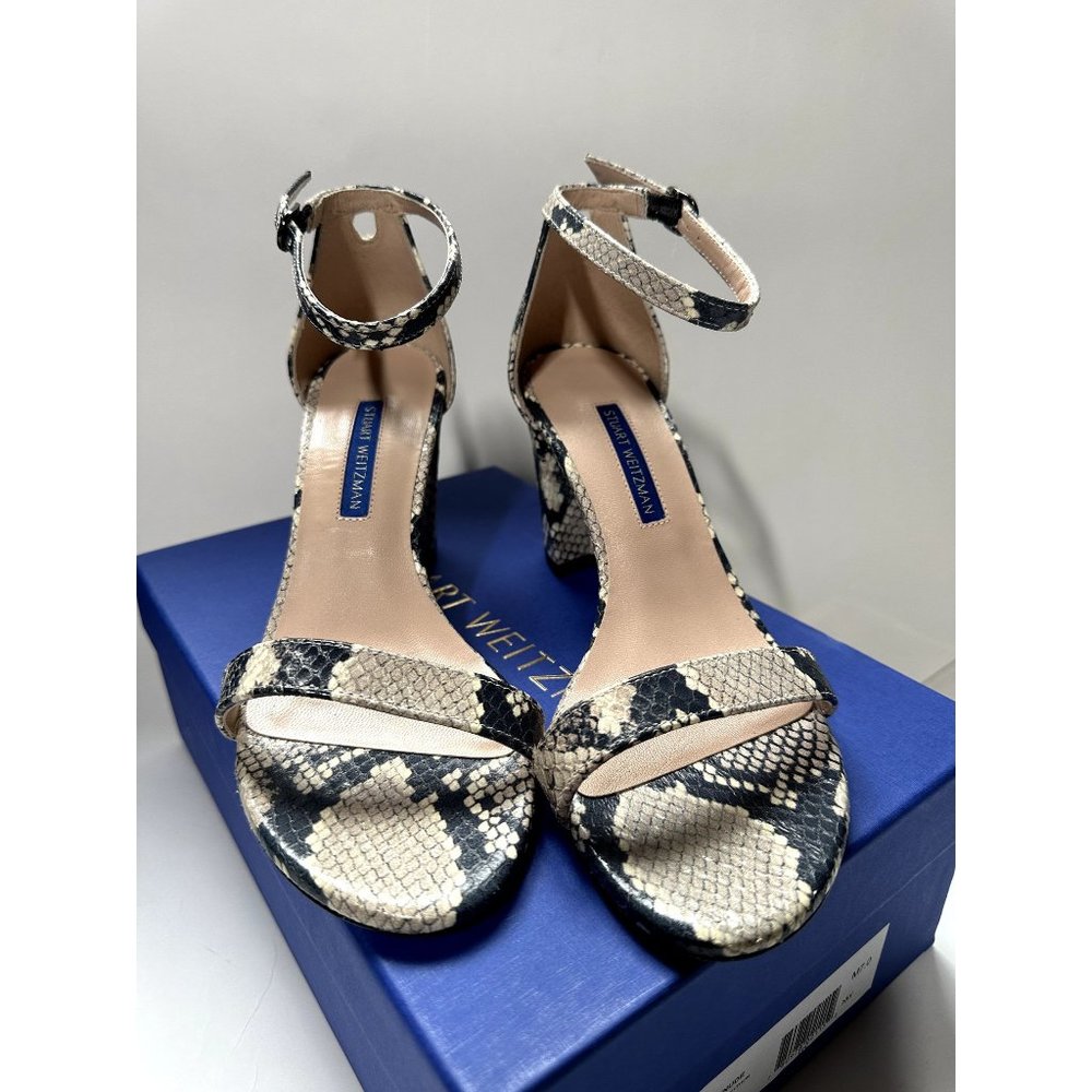 Stuart Weitzman Nearlynude size 7